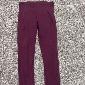 Lululemon Women's Burgundy Leggings Size 6